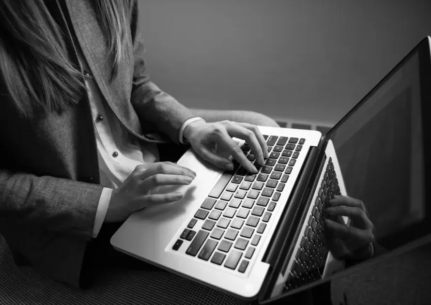 Errores comunes al hacer GEO que bloquean visibilidad en IA